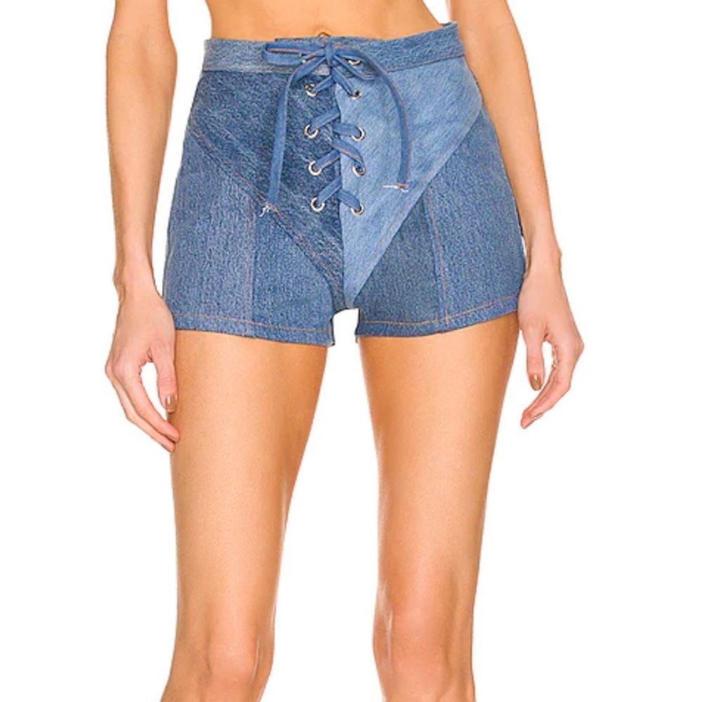 ✨HP✨Lace Up Short